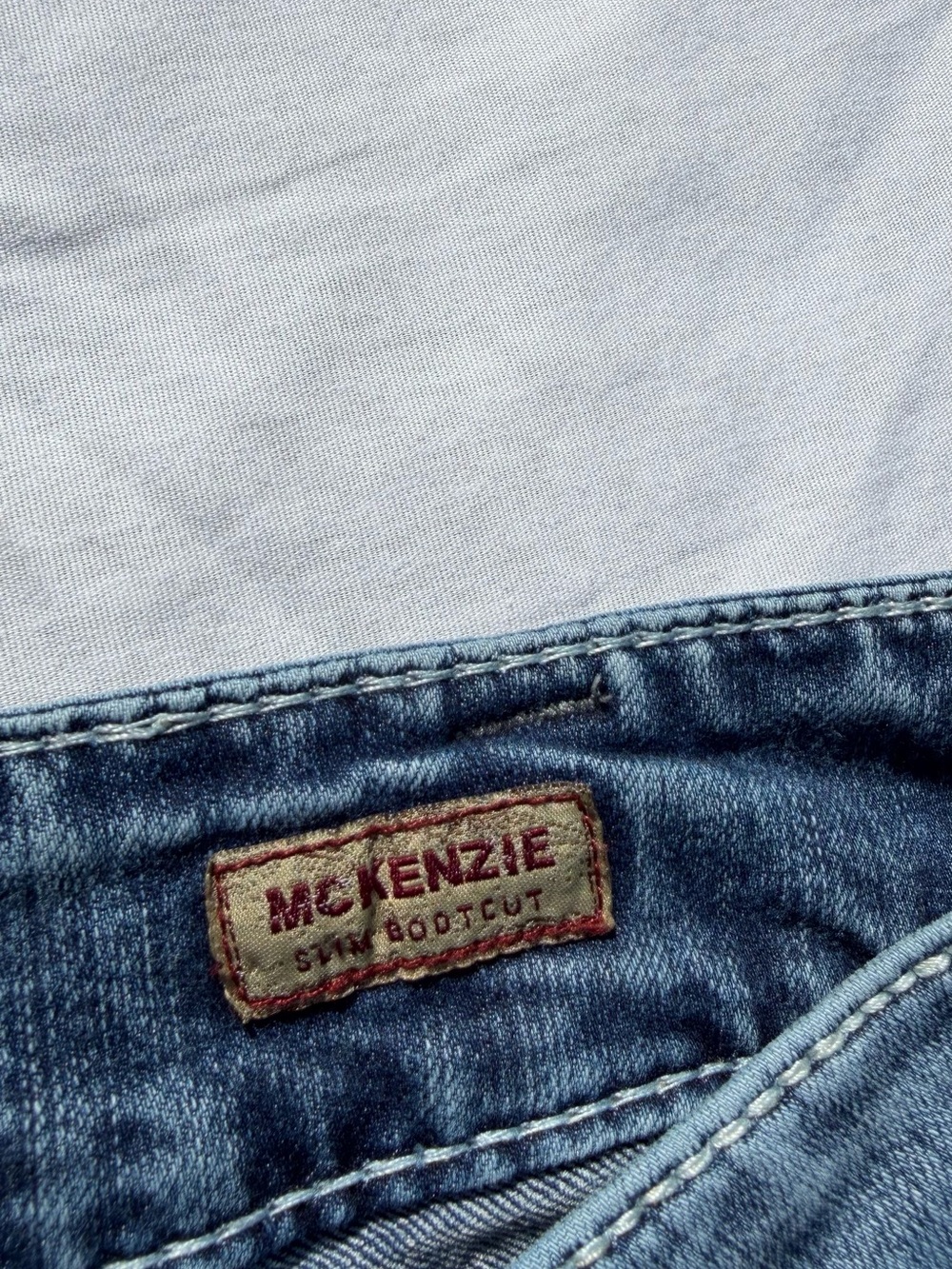 Silver Jeans Bootcut Jeans - Picture 3 of 10